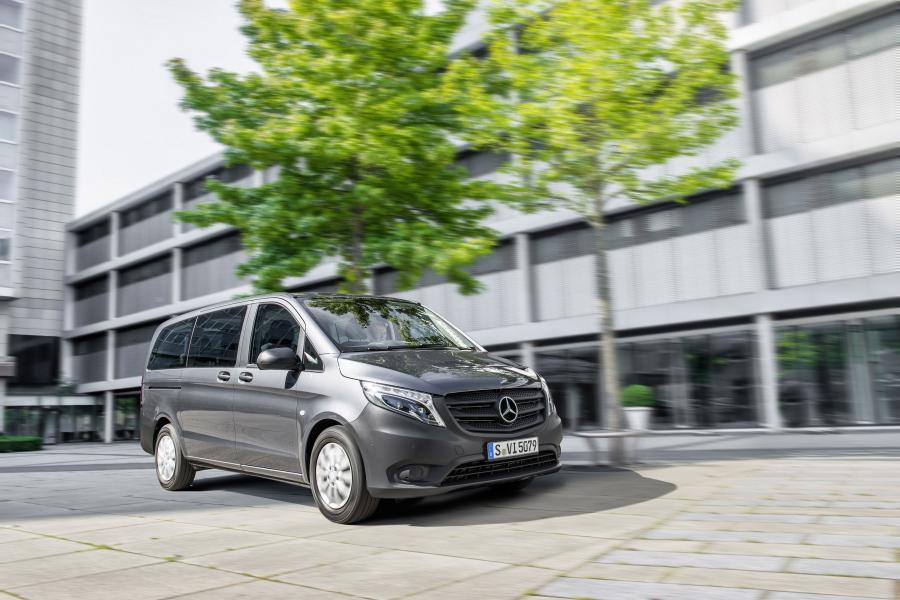  Mercedes-Benz Vito Tourer Pro 2014 года  (фото 3 из 54)